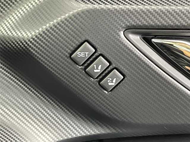 スバル クロストレック リミテッド 群馬県 2023(令5)年 1.9万km 青 純正11.6インチナビ/(BT/USB/iPhone/iPod/AUX/AppleCarPlay/AndroidAuto)/ルーフレール/＝＝＝＝＝＝＝＝＝＝＝＝＝＝＝＝＝/アイサイトコアテクノロジー/　・プリクラッシュブレーキ/　・前側方プリクラッシュブレーキ/　・緊急時プリクラッシュステアリング/　・AT誤発進抑制制御/　・ツーリングアシスト/　・全車速追従機能付クルーズコントロール/　・定速クルーズコントロール/　・ECOクルーズコントロール/　・車線逸脱警報/　・ふらつき警報/　・先行車発進お知らせ機能/　・青信号お知らせ機能/アイサイトセイフティプラス/　・運転支援テクノロジー/　(スバルリヤビークルディテクション/エマージェンシーレーンキープアシスト/ドライバー異常対応システム)/　・視界拡張テクノロジー/　(デジタルマルチビューモニター/前側方警戒アシスト)/ステアリングヒーター/前席パワーシート/前席シートヒーター/純正ドライブレコーダー/キーレスアクセス＆プッシュスタート/ETC/電動パーキングブレーキ/フルLEDハイ＆ロービームランプ/(ヘッドランプレベライザー/ステアリング連動ヘッドランプ/コーナリングランプ)