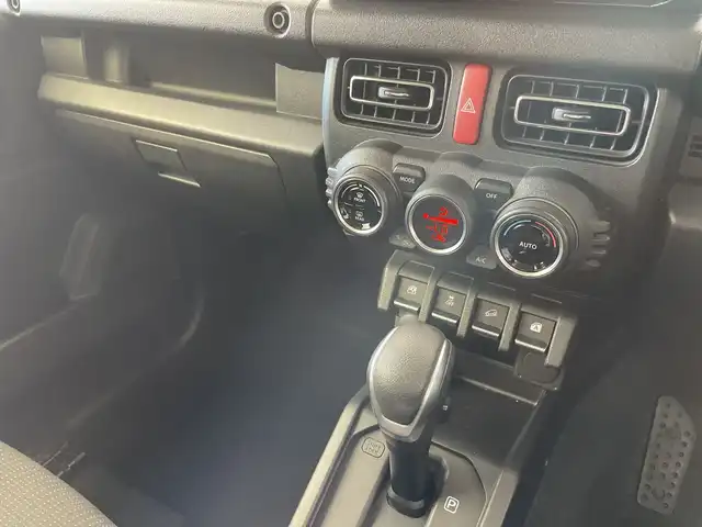 スズキ ジムニー シエラ JC 新潟県 2023(令5)年 3.7万km ブルーイッシュブラックパール3 社外SDナビ/フルセグテレビ/デュアルセンサーブレーキサポート/D席+N席シートヒーター/4WD/パートタイム4WD切り替えレバー/ダウンヒルアシストコントロール/追従型クルーズコントロール