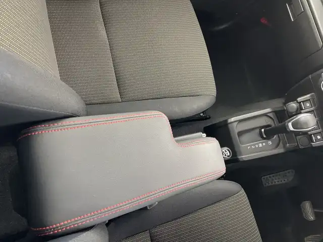 スズキ ジムニー シエラ JC 新潟県 2023(令5)年 3.7万km ブルーイッシュブラックパール3 社外SDナビ/フルセグテレビ/デュアルセンサーブレーキサポート/D席+N席シートヒーター/4WD/パートタイム4WD切り替えレバー/ダウンヒルアシストコントロール/追従型クルーズコントロール
