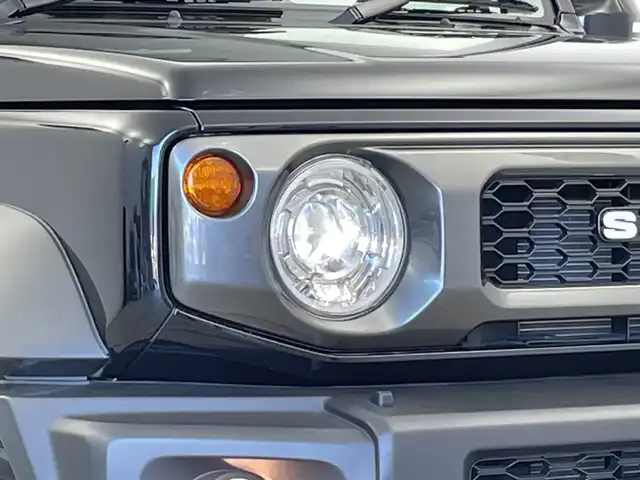 スズキ ジムニー シエラ JC 新潟県 2023(令5)年 3.7万km ブルーイッシュブラックパール3 社外SDナビ/フルセグテレビ/デュアルセンサーブレーキサポート/D席+N席シートヒーター/4WD/パートタイム4WD切り替えレバー/ダウンヒルアシストコントロール/追従型クルーズコントロール