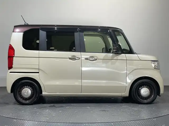 ホンダ Ｎ ＢＯＸ L コーディネートスタイル 愛媛県 2023(令5)年 1.2万km プレミアムアイボリーパールⅡ ・ナビ（ワンセグＴＶ・ＢＴ・ＣＤ・ＳＤ・ＵＳＢ・ＦＭ・ＡＭ）/・バックカメラ　/・ＥＴＣ　/・両側電動ドア　/・レーダークルーズコントロール　/・レーンキープアシスト　/・衝突軽減ブレーキ　/・コーナーセンサー/・DN席シートヒーター/・ヘッドライトレベライザー/・USB充電ポート/・オートブレーキホールド/・スペアキー