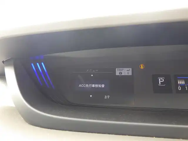 ホンダ フリード G 千葉県 2023(令5)年 2.4万km クリスタルブラックパール ホンダセンシング/・衝突軽減ブレーキ（CMBS）/・車線維持支援システム（LKAS）/・アダプティブクルーズコントロール（ACC）/・後方誤発進抑制機能/・誤発進抑制機能/両側パワースライドドア/社外メモリーナビ/ワンセグTV/【CD再生機能　Bluetooth接続】/バックカメラ/ETC/LEDヘッドライト/ウインカーミラー/リアコーナーセンサー/Honda スマートキー