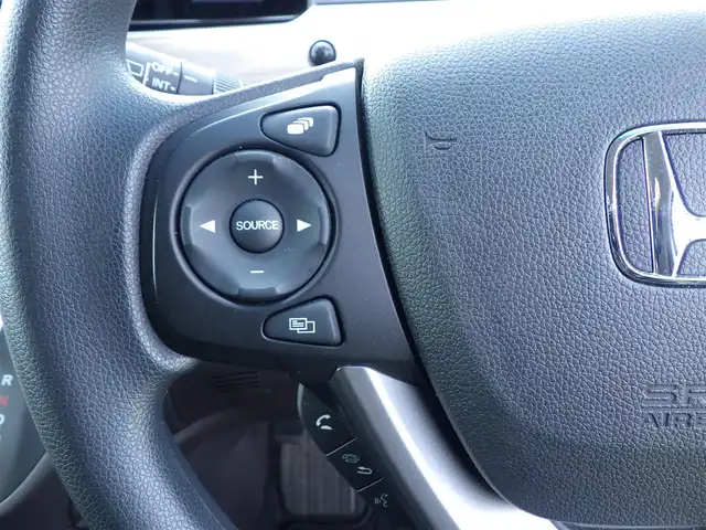 ホンダ フリード G 千葉県 2023(令5)年 2.4万km クリスタルブラックパール ホンダセンシング/・衝突軽減ブレーキ（CMBS）/・車線維持支援システム（LKAS）/・アダプティブクルーズコントロール（ACC）/・後方誤発進抑制機能/・誤発進抑制機能/両側パワースライドドア/社外メモリーナビ/ワンセグTV/【CD再生機能　Bluetooth接続】/バックカメラ/ETC/LEDヘッドライト/ウインカーミラー/リアコーナーセンサー/Honda スマートキー