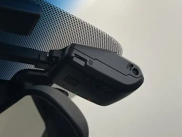 ホンダ フリード ハイブリット G ブラックスタイル 鹿児島県 2022(令4)年 3.7万km フィヨルドミストパール 純正7インチナビ/（CD/DVD/フルセグTV/Bluetooth/USB)/バックカメラ/ホンダセンシング/・衝突軽減ブレーキ/・レーンキープアシスト/・追従式クルーズコントロール/・クリアランスソナー/・オートマチックハイビーム/前後ドライブレコーダー/ETC/シートヒーター/両側パワースライドドア/スマートキー/スペアキー有/純正15インチアルミホイール/純正フロアマット/横滑り防止装置/アイドリングストップ