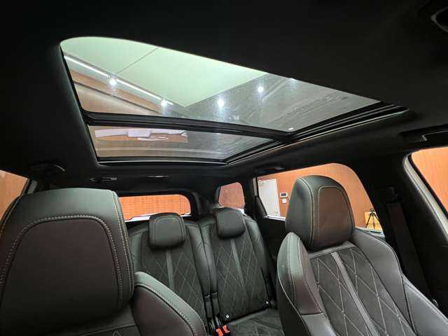 プジョー ５００８ GT ブルーHDi 千葉県 2019(令1)年 4.9万km 白Ⅱ ファーストクラスＰ　/パノラマＳＲ　/ＡＣＣ　/ＣａｒＰｌａｙ　/フロント／バックカメラ　/ハーフレザーシート　/シートヒーター　/パワーシート　/マッサージ機能　/ＬＥＤヘッドライト　/ハイビームアシスト