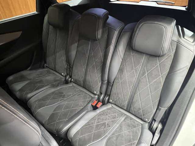 プジョー ５００８ GT ブルーHDi 千葉県 2019(令1)年 4.9万km 白Ⅱ ファーストクラスＰ　/パノラマＳＲ　/ＡＣＣ　/ＣａｒＰｌａｙ　/フロント／バックカメラ　/ハーフレザーシート　/シートヒーター　/パワーシート　/マッサージ機能　/ＬＥＤヘッドライト　/ハイビームアシスト