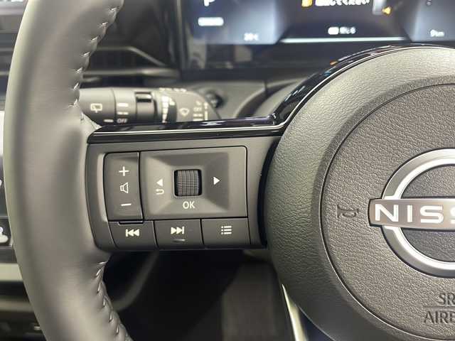 日産 セレナ e－パワー ハイウェイスター V 大阪府 2025(令7)年 0.1千km プリズムホワイト 登録済未使用車/純正ナビ【Bluetooth/フルセグTV/HDMI】/アラウンドビューモニター/インテリジェントルームミラー/プロパイロット/ビルトインETC2.0/WAC/両側電動パワースライドドア/ブラインドスポットモニター/置くだけ充電/オートハイビーム