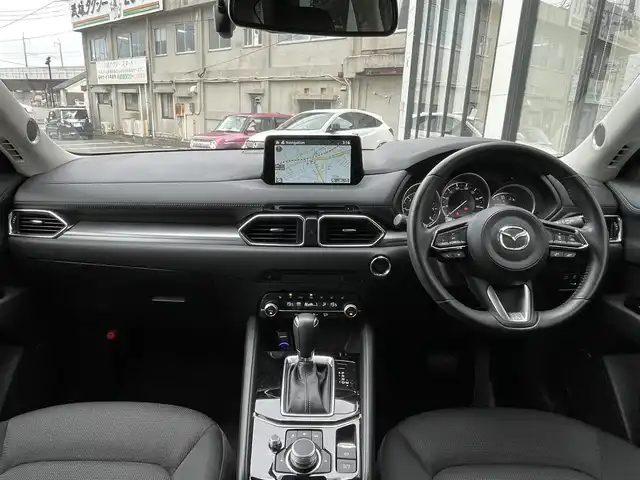 マツダ ＣＸ－５ XD プロアクティブ 佐賀県 2020(令2)年 2万km マシーングレープレミアムM BOSEプレミアムサウンド/スポーツマフラー／マフラーガーニッシュ（AutoExe）/フロント／サイドスカート（純正）/アクティブクルーズコントロール/スマートブレーキサポート/ブラインドスポットモニタリング/パーキングセンサー/純正SDナビ/・360°ビューモニター/・フルセグTV/BT/CD/DVD/純正19インチAW/シートヒーター/パワーシート/革巻きステアリング/ステアリングヒーター/パドルシフト/ヘッドアップディスプレイ/LEDヘッドライト/フォグランプ/オートライト/ハイビームコントロールシステム/前後ドライブレコーダー/電動パーキングスイッチ/プッシュスタート/ETC/アイドリングストップ/スペアキー×１/取扱説明書