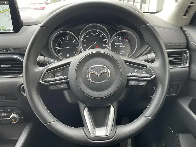 マツダ ＣＸ－５ XD プロアクティブ 佐賀県 2020(令2)年 2万km マシーングレープレミアムM BOSEプレミアムサウンド/スポーツマフラー／マフラーガーニッシュ（AutoExe）/フロント／サイドスカート（純正）/アクティブクルーズコントロール/スマートブレーキサポート/ブラインドスポットモニタリング/パーキングセンサー/純正SDナビ/・360°ビューモニター/・フルセグTV/BT/CD/DVD/純正19インチAW/シートヒーター/パワーシート/革巻きステアリング/ステアリングヒーター/パドルシフト/ヘッドアップディスプレイ/LEDヘッドライト/フォグランプ/オートライト/ハイビームコントロールシステム/前後ドライブレコーダー/電動パーキングスイッチ/プッシュスタート/ETC/アイドリングストップ/スペアキー×１/取扱説明書