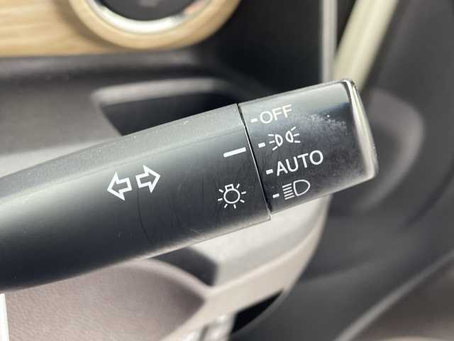 ホンダ Ｎ ＯＮＥ G SS ブラウンスタイルパッケージ 愛知県 2017(平29)年 4.1万km プレミアムホワイトパールⅡ 純正ナビ/・ワンセグ/・Bluetooth/・CD/バックカメラ/シティブレーキアシスト/キセノンヘッドライト/前席シートヒーター/ドライブレコーダー/ETC/スマートキー