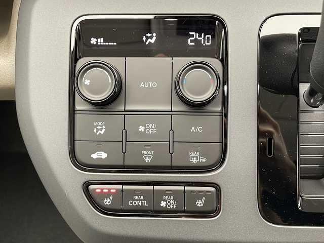 ホンダ フリード AIR EX 長野県 2025(令7)年 0.1千km フィヨルドミストパール 4WD/登録済未使用車/USB入力端子/寒冷地仕様/クルーズコントロール（追従あり）/レーンキープアシスト/横滑り防止装置/パーキングセンサー警報/踏み間違い衝突軽減システム/路外逸脱抑制機能/ステアリングスイッチ/3列シート/ウォークスルー/シートヒーター（前席）/両側パワースライドドア/カーテンエアバック/電格ミラー/LEDヘッドライト/オートライト/BSM/純正15インチ夏タイヤ/スマートキー/スペアキー1本
