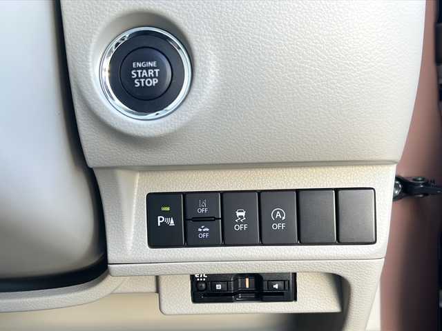 スズキ ラパン X 広島県 2024(令6)年 1.1万km テラコッタピンクメタリック/ソフトベージュ 2トーン 禁煙車/フルタイム４WD/デュアルカメラブレーキサポート/車線逸脱警報/オートハイビーム/純正８型ナビ（CN-FZ896）/・フルセグTV/・CD/Bluetooth/SD/REC/USB/全方位モニター/ステアリングスイッチ/革巻きステアリング/オートライト/D/Nシートヒーター/LEDヘッドライト/コーナーセンサー/電動格納ミラー/スマートキー/プッシュスタート/スペアキー/純正前後ドライブレコーダー/ETC/純正ドアバイザー/純正14インチアルミホイール