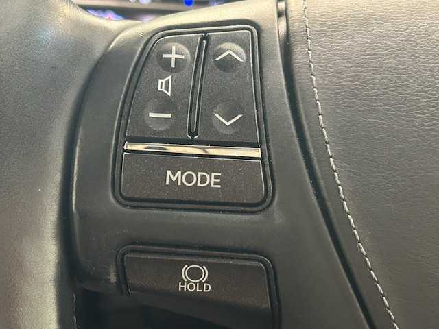 レクサス ＬＳ 600h バージョンL 宮城県 2015(平27)年 10.2万km ブラック Lexus Safety System +/・プリクラッシュセーフティ/・レーントレーシングアシスト/・アダプティブハイビームシステム/・オートマチックハイビーム/・レーダークルーズコントロール/・ロードサインアシスト/・ブラインドスポットモニター/純正ナビ/・フルセグTV/Bluetooth/CD/DVD/AUX/・社外ビルドインETC/・バックカメラ/レクサスプレミアムサウンドシステム/デジタルインナーミラー/・ミラー型ドライブレコーダー/電動リアゲート/コーナーセンサー/電子パーキング/・ブレーキホールド/革巻きウッドステアリング/・ステアリングスイッチ/・ハンドルヒーター/レザーシート/・パワーシート（運転席＋助手席）/・シートメモリー（全席）/・エアシート（全席）/・マッサージシート（後部座席）/プッシュスタート/・スマートキー/・スペアキー/サンシェード/バニティーミラー/ドアバイザー/オートライト/純正フロアマット/純正LEDヘッドライト/純正19インチアルミホイール/・ロックナット付き