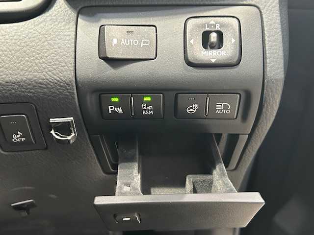 レクサス ＬＳ 600h バージョンL 宮城県 2015(平27)年 10.2万km ブラック Lexus Safety System +/・プリクラッシュセーフティ/・レーントレーシングアシスト/・アダプティブハイビームシステム/・オートマチックハイビーム/・レーダークルーズコントロール/・ロードサインアシスト/・ブラインドスポットモニター/純正ナビ/・フルセグTV/Bluetooth/CD/DVD/AUX/・社外ビルドインETC/・バックカメラ/レクサスプレミアムサウンドシステム/デジタルインナーミラー/・ミラー型ドライブレコーダー/電動リアゲート/コーナーセンサー/電子パーキング/・ブレーキホールド/革巻きウッドステアリング/・ステアリングスイッチ/・ハンドルヒーター/レザーシート/・パワーシート（運転席＋助手席）/・シートメモリー（全席）/・エアシート（全席）/・マッサージシート（後部座席）/プッシュスタート/・スマートキー/・スペアキー/サンシェード/バニティーミラー/ドアバイザー/オートライト/純正フロアマット/純正LEDヘッドライト/純正19インチアルミホイール/・ロックナット付き