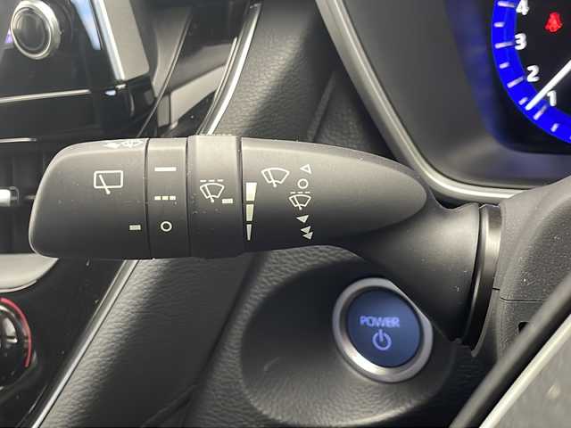 トヨタ カローラ クロス ハイブリッド Z 千葉県 2022(令4)年 1.8万km プラチナホワイトパールマイカ 衝突軽減ブレーキ/レーダークルーズコントロール/オートマチックハイビーム/レーンキープアシスト/純正ディスプレイオーディオ/（フルセグ/Bluetooth/USB/FM/AM）/全方位カメラ/モデリスタエアロ/ドライブレコーダー/ハーフレザーシート/シートヒーター/LEDヘッドライト/電動格納ミラー