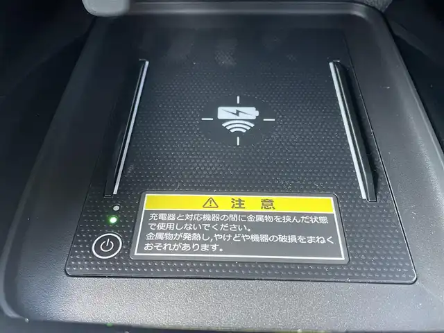 ホンダ ヴェゼル ハイブリッド e:HEV Z 香川県 2025(令7)年 0.1千km プラチナホワイトパール 登録済未使用車/純正９型ナビ/ワイヤレス充電器/バックカメラ/ビルトインＥＴＣ２．０/ホンダセンシング/レーダークルーズコントロール/ＢＳＭ/パドルシフト/ハンドルヒーター/シートヒーター/ハーフレザーシート/スペアキー/スマートキー