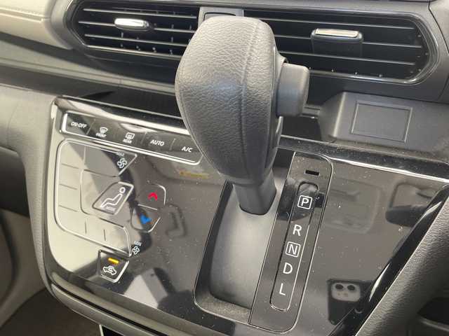 日産 デイズ X 愛知県 2020(令2)年 0.6万km アッシュブラウンM エマージェンシーブレーキ/純正ナビ/全方位カメラ/バックカメラ/コーナーセンサー/純正アルミホイール/LEDヘッドライト/オートライト/ドライブレコーダー/衝突軽減システム/フルセグ/CD DVD/Bluetooth/ステアリングスイッチ/スマートキー/プッシュスタート