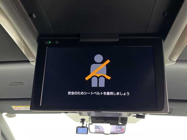 トヨタ アルファードハイブリット Z 埼玉県 2024(令6)年 2.9万km プラチナホワイトパールマイカ 純正ディスプレイオーディオ/　(Bluetooth/Miracast/USB/FM/AM)/純正フリップダウンモニター/フルセグテレビ/全方位カメラ/ビルトインETC2.0/前後ドライブレコーダー/パワーバックドア/両側パワースライドドア/ガラスルーフ/レザーシート/デジタルインナーミラー/シートヒーター/エアーシート/パワーシート/ステアリングヒーター/パーキングアシスト/パドルシフト/ブラインドスポットモニター/クルーズコントロール/衝突被害軽減ブレーキ/車線逸脱警報/クリアランスソナー/電子パーキングシステム/ブレーキホールド/シートメモリー/オートハイビーム/オートLEDライト/プッシュスタート/純正フロアマット/純正19インチアルミホイール