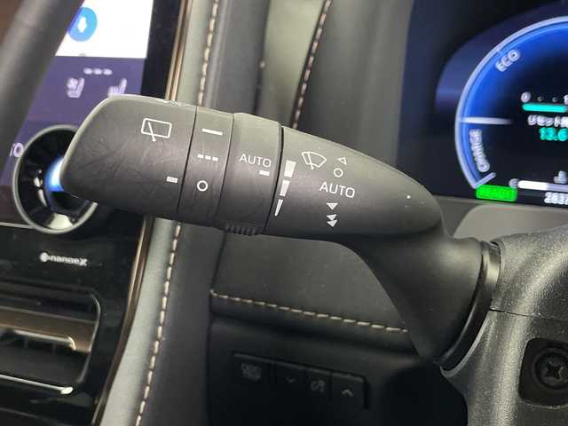 トヨタ アルファードハイブリット Z 埼玉県 2024(令6)年 2.9万km プラチナホワイトパールマイカ 純正ディスプレイオーディオ/　(Bluetooth/Miracast/USB/FM/AM)/純正フリップダウンモニター/フルセグテレビ/全方位カメラ/ビルトインETC2.0/前後ドライブレコーダー/パワーバックドア/両側パワースライドドア/ガラスルーフ/レザーシート/デジタルインナーミラー/シートヒーター/エアーシート/パワーシート/ステアリングヒーター/パーキングアシスト/パドルシフト/ブラインドスポットモニター/クルーズコントロール/衝突被害軽減ブレーキ/車線逸脱警報/クリアランスソナー/電子パーキングシステム/ブレーキホールド/シートメモリー/オートハイビーム/オートLEDライト/プッシュスタート/純正フロアマット/純正19インチアルミホイール