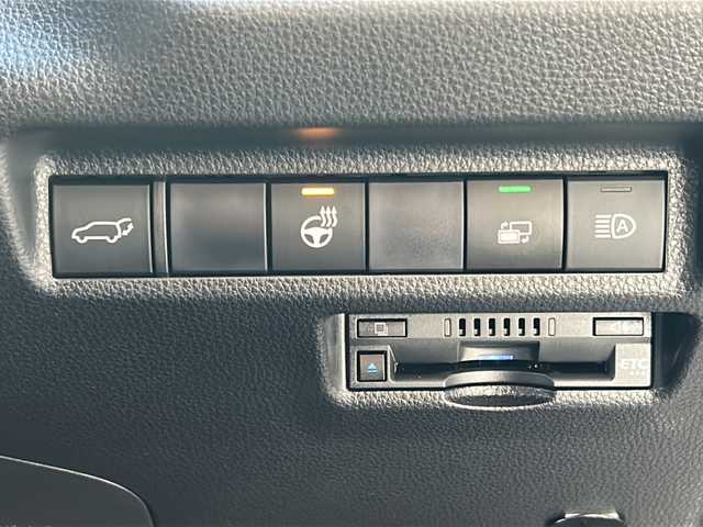 トヨタ ＲＡＶ４ アドベンチャー オフロードPKG 広島県 2021(令3)年 4.6万km アティチュードブラックマイカ 禁煙/JAOS（モデリスタ）/・ピラープロテクター/・サイドプロテクター/・ノーズプロテクター/トヨタセーフティセンス/・プリクラッシュセーフティ/・LDA/LTA/・RSA/・オートマチックハイビーム/・レーダークルーズコントロール/・先行車発進お知らせ/クリアランスソナー/BSM/純正９インチディスプレイオーディオ/・ナビ/フルセグ/USB/Miracast/Bluetooth/バックカメラ/デジタルインナーミラー/パワーバックドア/革巻きステアリング/ステアリングスイッチ/オートライト/ステアリングヒーター/電動パーキングブレーキ/ブレーキホールド/LEDヘッドライト/フォグランプ/ハーフレザーシート/シートヒーター/ベンチレーション/パワーシート/LED室内灯/TRDトランクマット/純正フロアマット/前後ドライブレコーダー（DC-DR652）/ETC/ルーフレール/純正18インチアルミホイール