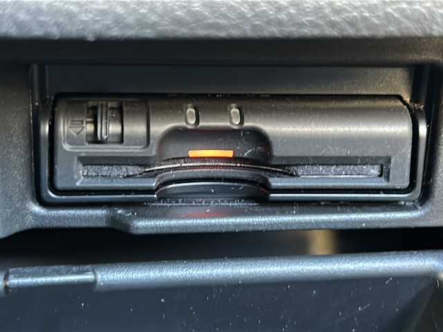 日産 セレナ ハイウェイスター S HV Vセレ 岐阜県 2013(平25)年 11.1万km スーパーブラック ワンオーナー/純正メモリナビ/ワンセグTV/AM/FM/Bluetooth/後席用フリップダウンモニター(ILPINE)/ドラレコ付きデジタルインナーミラー/両側電動スライドドア/ETC/クルコン/スマートキー/プッシュスタート/横滑り防止装置/アイドリングストップ/革巻きステアリング/純正フロアマット/ドアバイザー