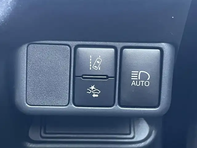 トヨタ アクア クロスオーバー グラム 岡山県 2019(令1)年 2.6万km オリーブマイカM 純正ナビ/フルセグTV/トヨタセーフティセンス/クリアランスソナー/コーナーセンサー/バックモニター/ビルトインETC/ハーフレザー/純正『フロアマット　ドライブレコーダー』