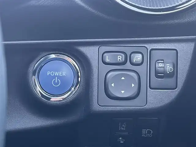 トヨタ アクア クロスオーバー グラム 岡山県 2019(令1)年 2.6万km オリーブマイカM 純正ナビ/フルセグTV/トヨタセーフティセンス/クリアランスソナー/コーナーセンサー/バックモニター/ビルトインETC/ハーフレザー/純正『フロアマット　ドライブレコーダー』