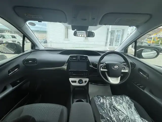 トヨタ プリウス S 富山県 2016(平28)年 11.1万km スティールブロンドM (株)IDOMが運営する【じしゃロン富山店】の自社ローン専用車両になります。こちらは現金またはオートローンご利用時の価格です。自社ローンご希望の方は別途その旨お申し付け下さい/車線逸脱警報/フルセグTV/バックカメラ/クルーズコントロール/ETC