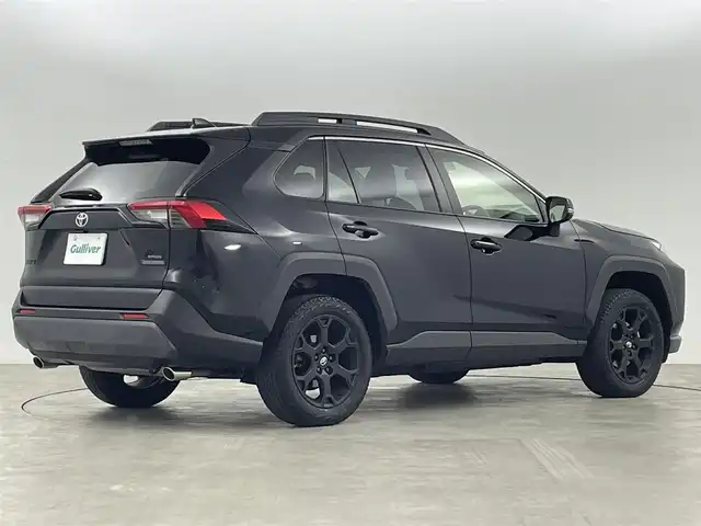 トヨタ ＲＡＶ４ アドベンチャー オフロードPKG 福島県 2021(令3)年 6万km アティチュードブラックマイカ トヨタセーフティセンス/・プリクラッシュセーフティ/・車線逸脱警報装置/・レーダークルーズコントロール/・ブラインドスポットモニター/・標識認識機能/・クリアランスソナー/純正大画面9インチナビ/・型番：NSZT-Y68T/・フルセグTV/BT/CD/DVD/USB/HDMI/・バックカメラ/・ETC/・ドライブレコーダー/ルーフレール/パワーバックドア/4WD/・ダウンヒルアシストコントロール/電子パーキング/・オートホールド/革巻きステアリング/・ステアリングリモコン/・ステアリングヒーター/レザーシート/・シートヒーター(運転席/助手席)/・エアシート(運転席/助手席)/・パワーシート(運転席)/プッシュスタート/・スマートキー/・スペアキー/LEDヘッドライト/・オートライト/・フォグライト/ラバーマット/ワンオーナー/・保証書/・取扱説明書