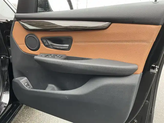 ＢＭＷ ２１８ｄ グランツアラー ラグジュアリー 福島県 2017(平29)年 4.7万km サファイアブラックP インテリジェントセーフティ/レーンキープアシスト/コンフォートパッケージ/・オートマチック・テールゲート/・コンフォートアクセス/・ライトパッケージ/・フロント・シート・ヒーティング/純正HDDナビ/バックカメラ/純正17インチAW/Ｄ／Ｎパワーシート/茶レザーシート/ミラー一体ETC/クリアランスソナー/トノカバー/保証書・取説・スペアキー