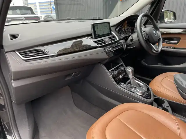 ＢＭＷ ２１８ｄ グランツアラー ラグジュアリー 福島県 2017(平29)年 4.7万km サファイアブラックP インテリジェントセーフティ/レーンキープアシスト/コニャックレザーシート/パワーシート/コンフォートパッケージ/・オートマチック・テールゲート/・コンフォートアクセス/・ライトパッケージ/・フロント・シート・ヒーティング/純正HDDナビ/バックカメラ/純正17インチAW/ミラー一体ETC/クリアランスソナー/トノカバー/保証書・取説・スペアキー