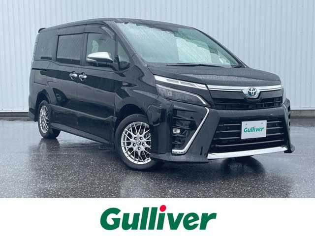 トヨタ ヴォクシー ハイブリッド ZS 煌Ⅱ 滋賀県 2020(令2)年 1.7万km ブラック 純正ナビ10型/・Bluetooth/・フルセグ/純正フリップダウンモニター12型/両側電動スライドドア/LEDオートライト/オートハイビーム/革ステアリングリモコン/クルーズコントロール/シートヒーター/ETC/前後ドラレコ/オートリトラミラー/クリアランスソナー/トヨタセーフティーセンス/先行者発進告知/パーキングサポートブレーキシステム