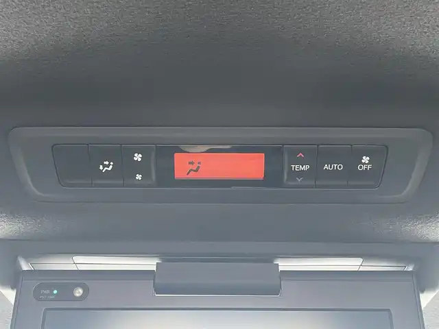 トヨタ ヴォクシー ハイブリッド ZS 煌Ⅱ 滋賀県 2020(令2)年 1.7万km ブラック 純正ナビ10型/・Bluetooth/・フルセグ/純正フリップダウンモニター12型/両側電動スライドドア/LEDオートライト/オートハイビーム/革ステアリングリモコン/クルーズコントロール/シートヒーター/ETC/前後ドラレコ/オートリトラミラー/クリアランスソナー/トヨタセーフティーセンス/先行者発進告知/パーキングサポートブレーキシステム