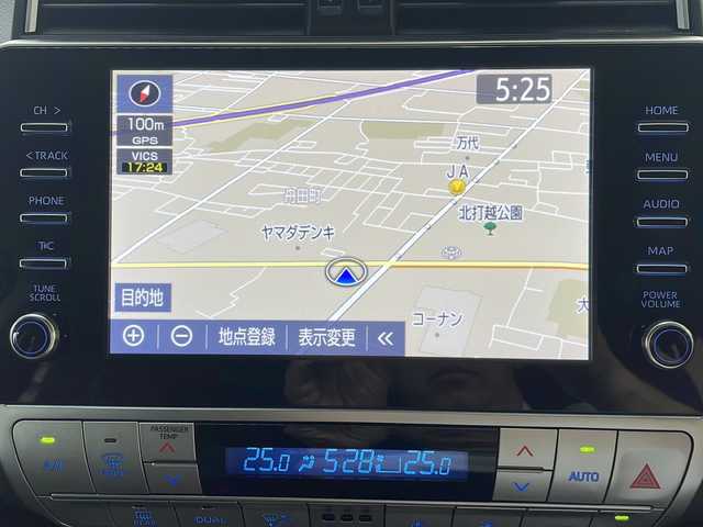 トヨタ ランドクルーザー プラド TX Lパッケージ 大阪府 2023(令5)年 1.4万km ホワイトパールクリスタルシャイン 純正ディスプレイオーディオ/純正メモリーナビ/Bluetoothオーディーオ/Miracast/全周囲モニター/バックカメラ/衝突軽減ブレーキ/車線逸脱警報/サイドブラインドモニター/RSA/先行車発進告知/レーダークルーズコントロール/ビルトインETC2.0/サンルーフ/レザーシート/エアーシート/シートヒーター/スマートキー/LEDライト/フロントモデリスタエアロ/ルーフレール