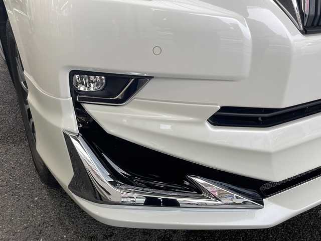 トヨタ ランドクルーザー プラド TX Lパッケージ 大阪府 2023(令5)年 1.4万km ホワイトパールクリスタルシャイン 純正ディスプレイオーディオ/純正メモリーナビ/Bluetoothオーディーオ/Miracast/全周囲モニター/バックカメラ/衝突軽減ブレーキ/車線逸脱警報/サイドブラインドモニター/RSA/先行車発進告知/レーダークルーズコントロール/ビルトインETC2.0/サンルーフ/レザーシート/エアーシート/シートヒーター/スマートキー/LEDライト/フロントモデリスタエアロ/ルーフレール