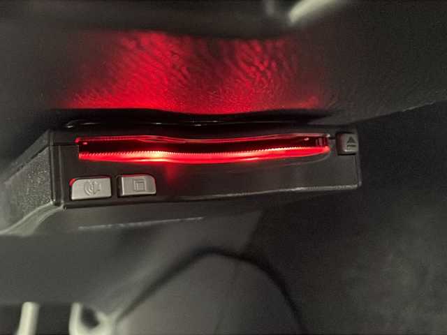 トヨタ アクア S スタイルブラック 千葉県 2019(令1)年 3.2万km ブラックマイカ 純正ナビ/Bluetooth CD フルセグ/ＥＴＣ/前後ドライブレコーダー/ＬＥＤヘッドライト/フロアマット/ドアバイザー/バックカメラ/トヨタセーフティーセンス/クリアランスソナー/オートハイビーム/車線逸脱警報/衝突軽減ブレーキ/先行者発進告知
