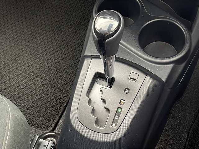 トヨタ アクア S スタイルブラック 千葉県 2019(令1)年 3.2万km ブラックマイカ 純正ナビ/Bluetooth CD フルセグ/ＥＴＣ/前後ドライブレコーダー/ＬＥＤヘッドライト/フロアマット/ドアバイザー/バックカメラ/トヨタセーフティーセンス/クリアランスソナー/オートハイビーム/車線逸脱警報/衝突軽減ブレーキ/先行者発進告知