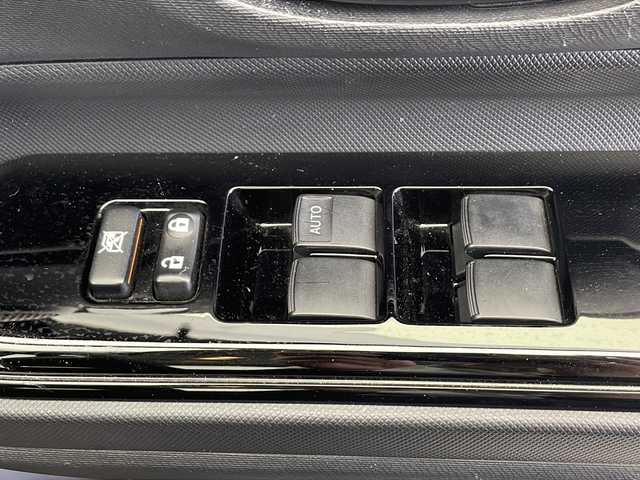 トヨタ アクア S スタイルブラック 千葉県 2019(令1)年 3.2万km ブラックマイカ 純正ナビ/Bluetooth CD フルセグ/ＥＴＣ/前後ドライブレコーダー/ＬＥＤヘッドライト/フロアマット/ドアバイザー/バックカメラ/トヨタセーフティーセンス/クリアランスソナー/オートハイビーム/車線逸脱警報/衝突軽減ブレーキ/先行者発進告知