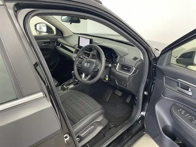 ホンダ ＷＲ－Ｖ Z+ 大分県 2024(令6)年 0.1万km クリスタルブラックパール 純正ナビ/TV/Bluetooth/バックカメラ/レーダークルーズ/パドルシフト/ハーフレザーシート/シートヒーター/ルーフレール/LEDヘッドライト/ホンダセンシング