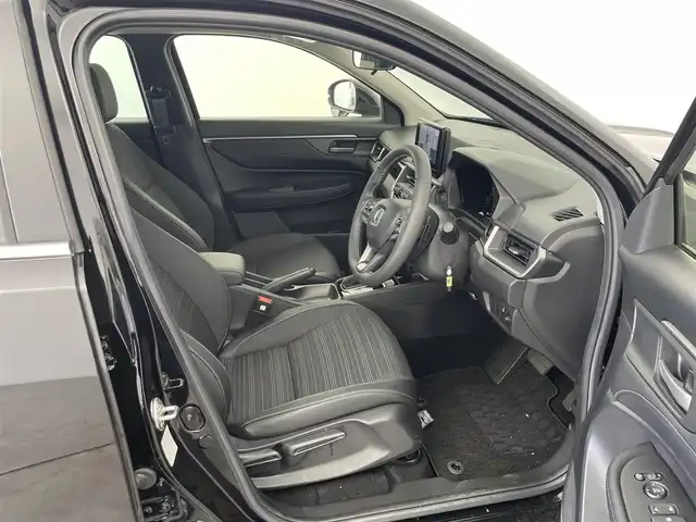 ホンダ ＷＲ－Ｖ Z+ 大分県 2024(令6)年 0.1万km クリスタルブラックパール 純正ナビ/TV/Bluetooth/バックカメラ/レーダークルーズ/パドルシフト/ハーフレザーシート/シートヒーター/ルーフレール/LEDヘッドライト/ホンダセンシング