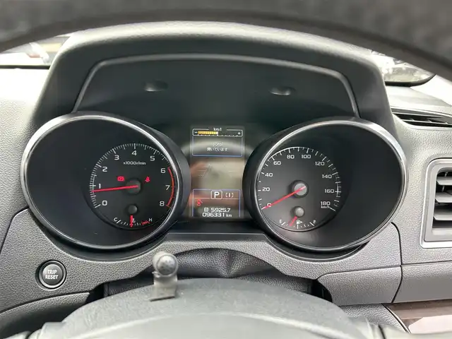 スバル アウトバック ベース 岩手県 2014(平26)年 9.7万km パール 純正ビルドインETC/ディスプレイオーディオ（KENWOOD）/AWD/サマータイヤ付き/スバルアイサイト/サンルーフ/ドライブレコーダー（Black view）/パワーシート（D+N席）/・全席シートヒーター/オートライト