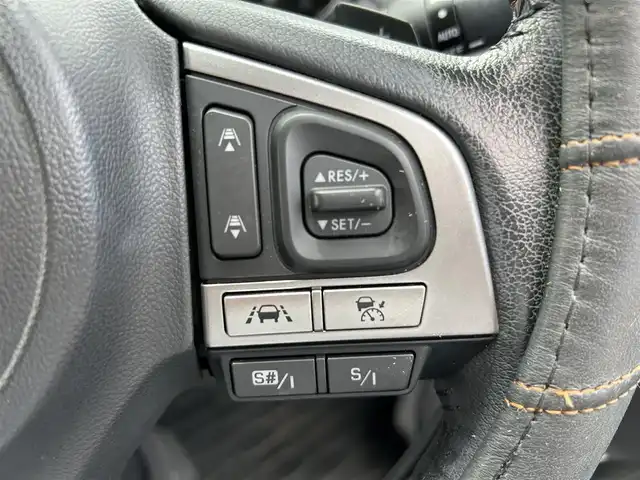 スバル アウトバック ベース 岩手県 2014(平26)年 9.7万km パール 純正ビルドインETC/ディスプレイオーディオ（KENWOOD）/AWD/サマータイヤ付き/スバルアイサイト/サンルーフ/ドライブレコーダー（Black view）/パワーシート（D+N席）/・全席シートヒーター/オートライト