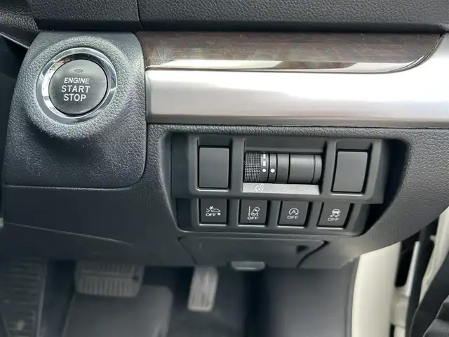 スバル アウトバック ベース 岩手県 2014(平26)年 9.7万km パール 純正ビルドインETC/ディスプレイオーディオ（KENWOOD）/AWD/サマータイヤ付き/スバルアイサイト/サンルーフ/ドライブレコーダー（Black view）/パワーシート（D+N席）/・全席シートヒーター/オートライト