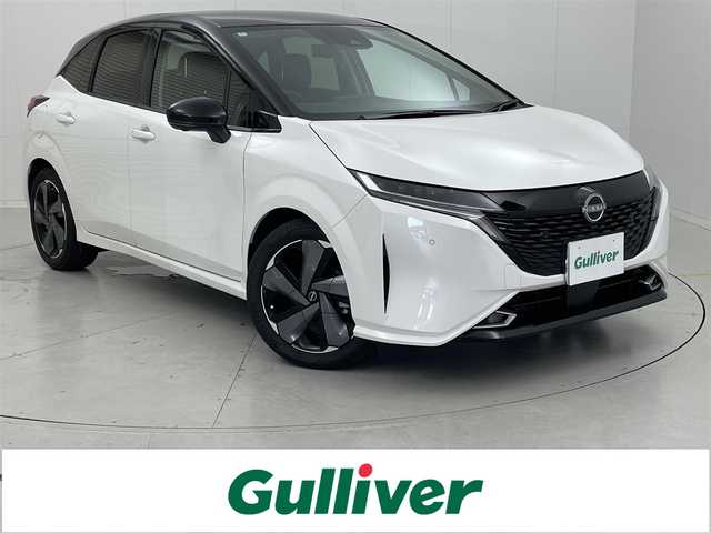 日産 オーラ G レザーエディション 茨城県 2024(令6)年 0.5万km ピュアホワイトパール / スーパーブラック 2トーン 純正9型ナビ/BOSEパーソナルプラスサウンドシステム/全方位カメラ/HDMI/フルセグ/プロパイロット/置くだけ充電/衝突被害軽減ブレーキ/車線逸脱抑制装置/ソナー/BSW/ETC2.0/デジタルインナーミラー/本革シート/純正17インチAW/LEDヘッドライト/スマートキー