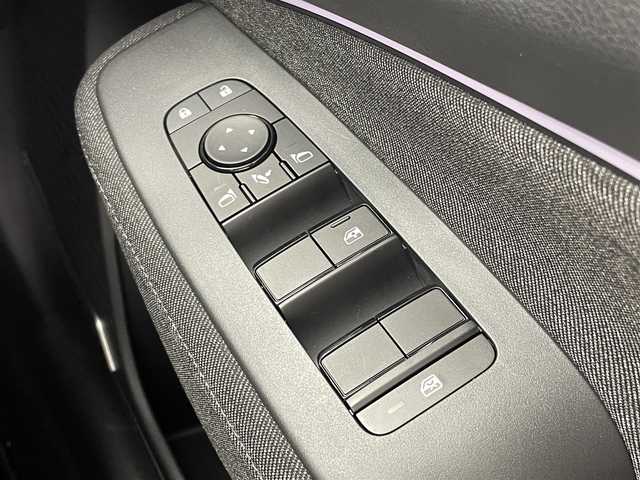 日産 オーラ G レザーエディション 茨城県 2024(令6)年 0.5万km ピュアホワイトパール / スーパーブラック 2トーン 純正9型ナビ/BOSEパーソナルプラスサウンドシステム/全方位カメラ/HDMI/フルセグ/プロパイロット/置くだけ充電/衝突被害軽減ブレーキ/車線逸脱抑制装置/ソナー/BSW/ETC2.0/デジタルインナーミラー/本革シート/純正17インチAW/LEDヘッドライト/スマートキー