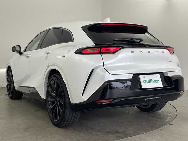 トヨタ クラウン スポーツ Z 兵庫県 2024(令6)年 0.9万km プレシャスホワイトパール ・ワンオーナー車/・純正12.3インチナビ（フルセグ・BT・USB）/・パノラミックビューモニター/・パノラマサンルーフ/・パワーバックドア/・トヨタセーフティセンス/・レーダークルーズコントロール/・レーンキープアシスト/・レーンディパーチャーアラート/・誤発進抑制機能/・標識認識機能/・衝突軽減ブレーキ/・横滑り防止装置/・前後コーナーセンサー/・HUD/・BSM/・パーキングアシスト/・黒革シート/・パワーシート/・シートヒーター/・シートクーラー/・メモリーシート/・LEDオートライト/・フォグランプ/・オートマチックハイビーム/・前後ドライブレコ―ダー/・ビルトインETC2.0/・純正フロアマット/・純正21インチアルミホイール/・電動パーキングブレーキ/・置くだけ充電/・nanoeX/・AC１００V電源/・ヘッドライトウォッシャー/・ステアリングリモコン/・ブレーキホールド/・スマートキー/・プッシュスタート/・W＋サイドエアバック/・カーテンエアバック/・寒冷地仕様