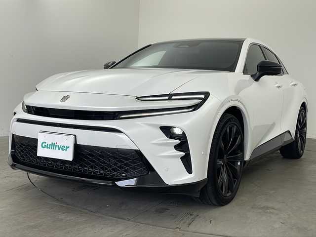 トヨタ クラウン スポーツ Z 兵庫県 2024(令6)年 0.9万km プレシャスホワイトパール ・ワンオーナー車/・純正12.3インチナビ（フルセグ・BT・USB）/・パノラミックビューモニター/・パノラマサンルーフ/・パワーバックドア/・トヨタセーフティセンス/・レーダークルーズコントロール/・レーンキープアシスト/・レーンディパーチャーアラート/・誤発進抑制機能/・標識認識機能/・衝突軽減ブレーキ/・横滑り防止装置/・前後コーナーセンサー/・HUD/・BSM/・パーキングアシスト/・黒革シート/・パワーシート/・シートヒーター/・シートクーラー/・メモリーシート/・LEDオートライト/・フォグランプ/・オートマチックハイビーム/・前後ドライブレコ―ダー/・ビルトインETC2.0/・純正フロアマット/・純正21インチアルミホイール/・電動パーキングブレーキ/・置くだけ充電/・nanoeX/・AC１００V電源/・ヘッドライトウォッシャー/・ステアリングリモコン/・ブレーキホールド/・スマートキー/・プッシュスタート/・W＋サイドエアバック/・カーテンエアバック/・寒冷地仕様
