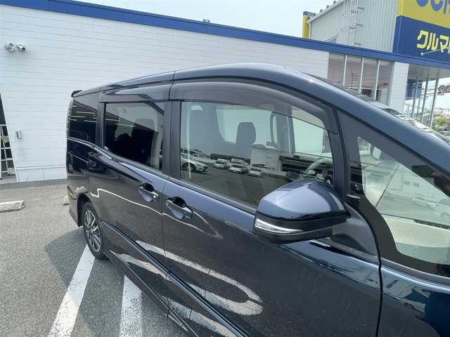 トヨタ ヴォクシー ZS 熊本県 2014(平26)年 13.5万km ブラッキッシュアゲハガラスフレーク (株)IDOMが運営する【じしゃロン熊本店】の自社ローン専用車両になりますこちらは現金またはオートローンご利用時の価格です。自社ローンご希望の方は別途その旨お申付け下さい/Panasonic製SDナビ【CNーRE03WD】/　（フルセグTV・Bluetooth・DVD・CD・AM/FM）/ビルトインETC/前後ドライブレコーダー/ステアリングスイッチ/両側パワースライドドア/横滑り防止装置/アイドリングストップ/ドアバイザー/電動格納ウィンカーミラー/ISOFIX/純正フロアマット/純正LEDヘッドライト/純正16インチアルミホイール