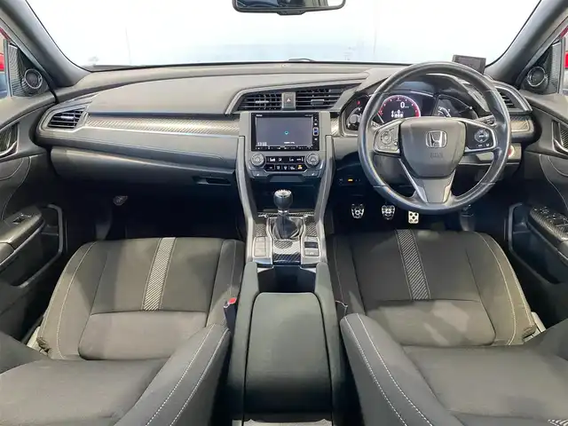 ホンダ シビック ハッチバック ホンダセンシング 岐阜県 2018(平30)年 5.7万km クリスタルブラックパール ワンオーナー/ナビ装着用スペシャルパッケージ/ホンダセンシング/メーカー純正SDナビ//BT/CD/DVD/フルセグテレビ/電動パーキング・ブレーキホールド/純正ビルトインETC/Transcend製ドライブレコーダー/Gathers製ドライブレコーダー/COMTEC製レーダー探知機/トノカバー/純正18インチアルミホイール/追従式クルーズコントロール/LEDヘッドライト/ドアバイザー/バックカメラ