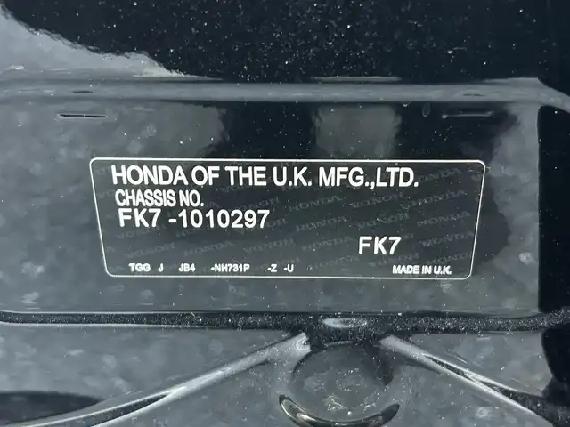 ホンダ シビック ハッチバック ホンダセンシング 静岡県 2018(平30)年 5.7万km クリスタルブラックパール ワンオーナー/ナビ装着用スペシャルパッケージ/ホンダセンシング/メーカー純正SDナビ//BT/CD/DVD/フルセグテレビ/電動パーキング・ブレーキホールド/純正ビルトインETC/Transcend製ドライブレコーダー/Gathers製ドライブレコーダー/COMTEC製レーダー探知機/トノカバー/純正18インチアルミホイール/追従式クルーズコントロール/LEDヘッドライト/ドアバイザー/バックカメラ